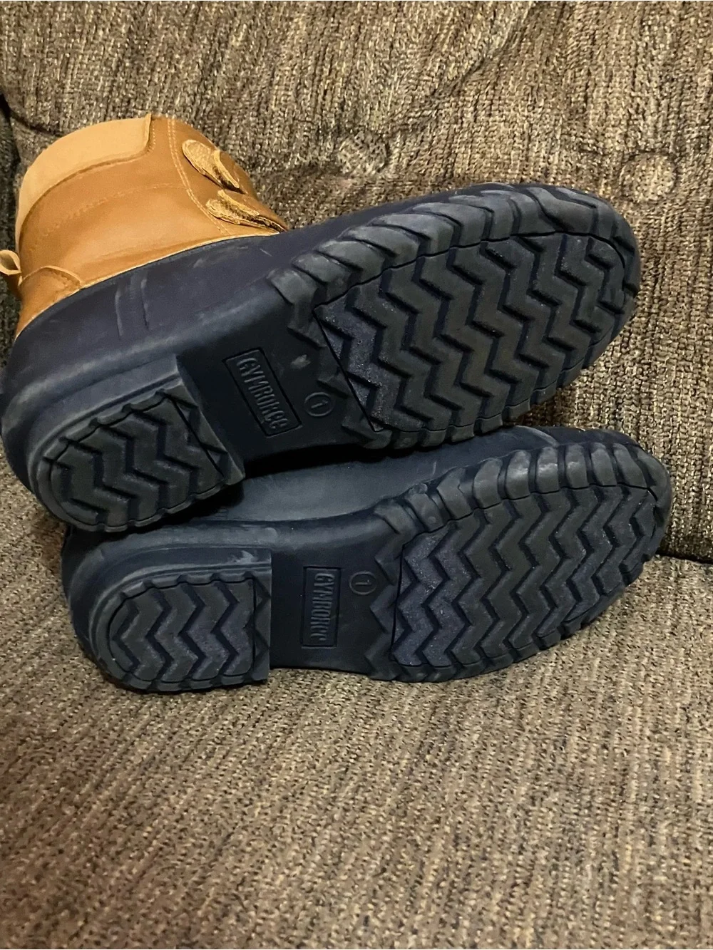 Gymboree Boys Aspen Lodge tan and navy snow boots Size 7